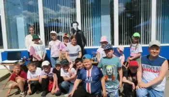 Отечества он слава и любовь